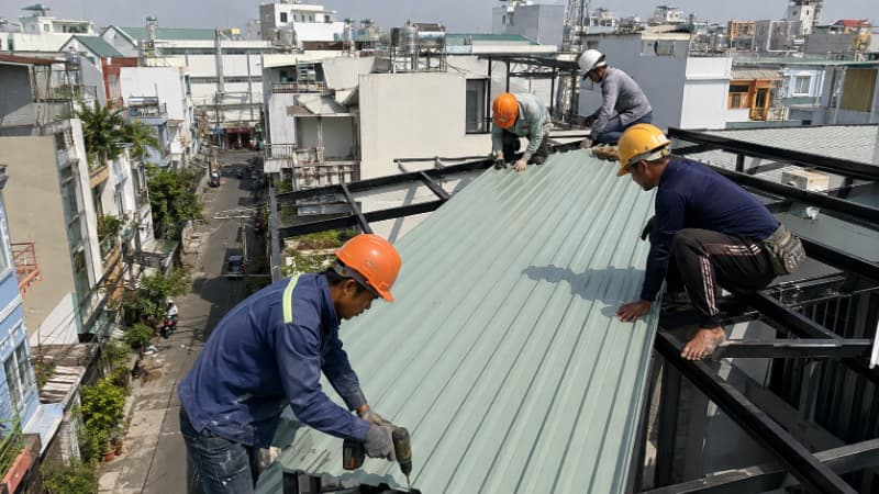 Thi công mái tôn tại HCM chống nóng, chống dột hiệu quả